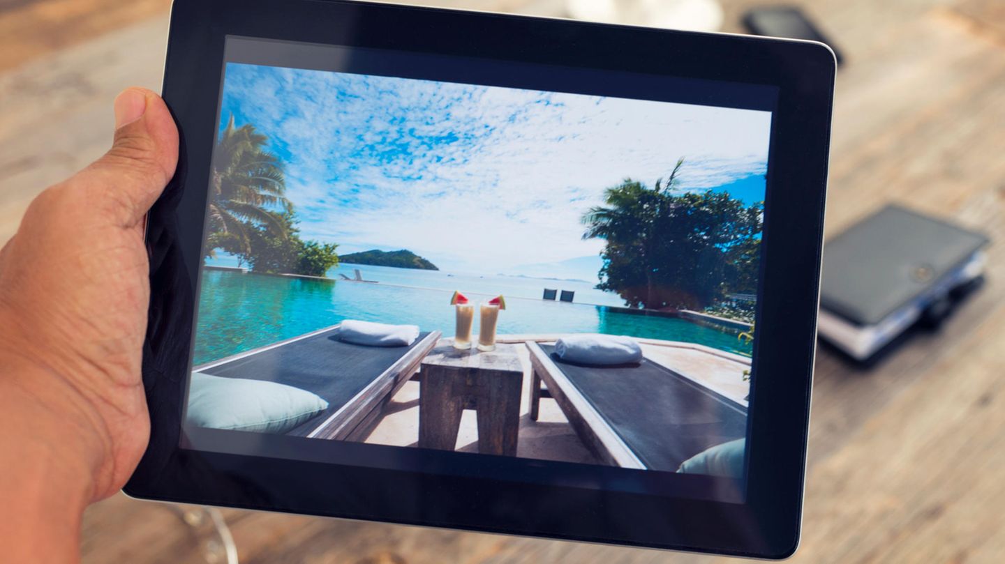 Ebenfalls knapp 12 Prozent der Hotels wurden schon Tablet PCs entwendet