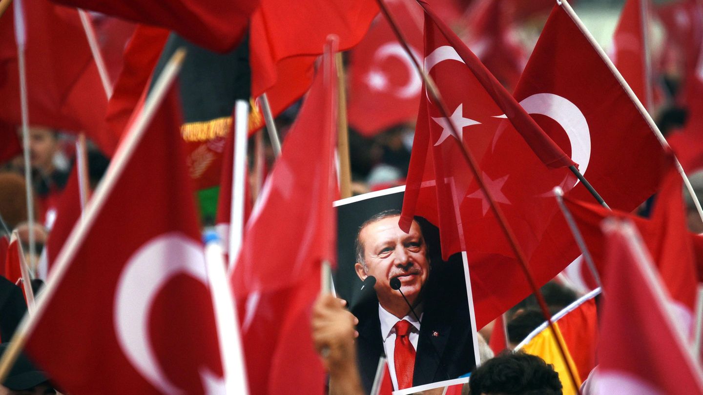Der harte Kurs Erdogans spaltet die Türkei