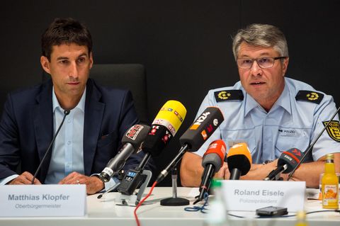 Matthias Klopfer (l.), Oberbürgermeister von Schorndorf und Roland Eisele (r.), Polizeipräsident in Aalen