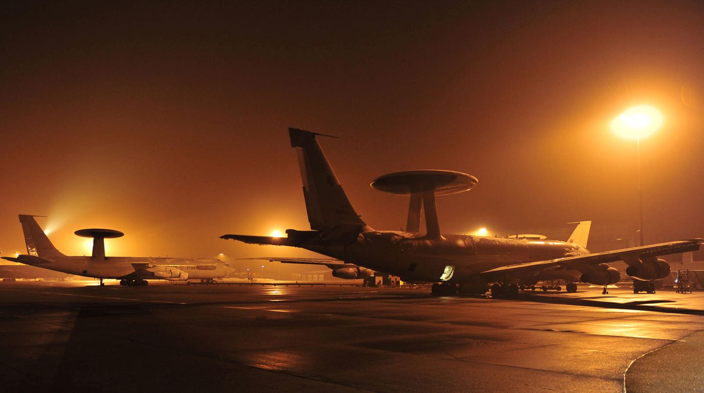 Awacs-Aufklärungsflugzeuge auf dem Nato-Stützpunkt Konya in der Türkei (Archivbild)