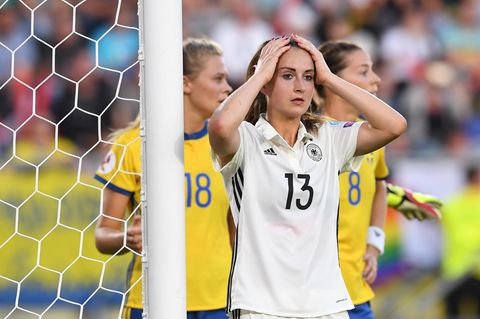 Der achtmalige Europameister Deutschland kam beim Turnierauftakt gegen Schweden nicht über ein torloses Remis hinaus
