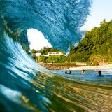 "Der Shorebreak von Waimea an der Nordküste von Oahu ist berühmt für seine großen und kraftvollen Wellen. Diesen Blick hat man nur als Surfer und Wasserfotograf."