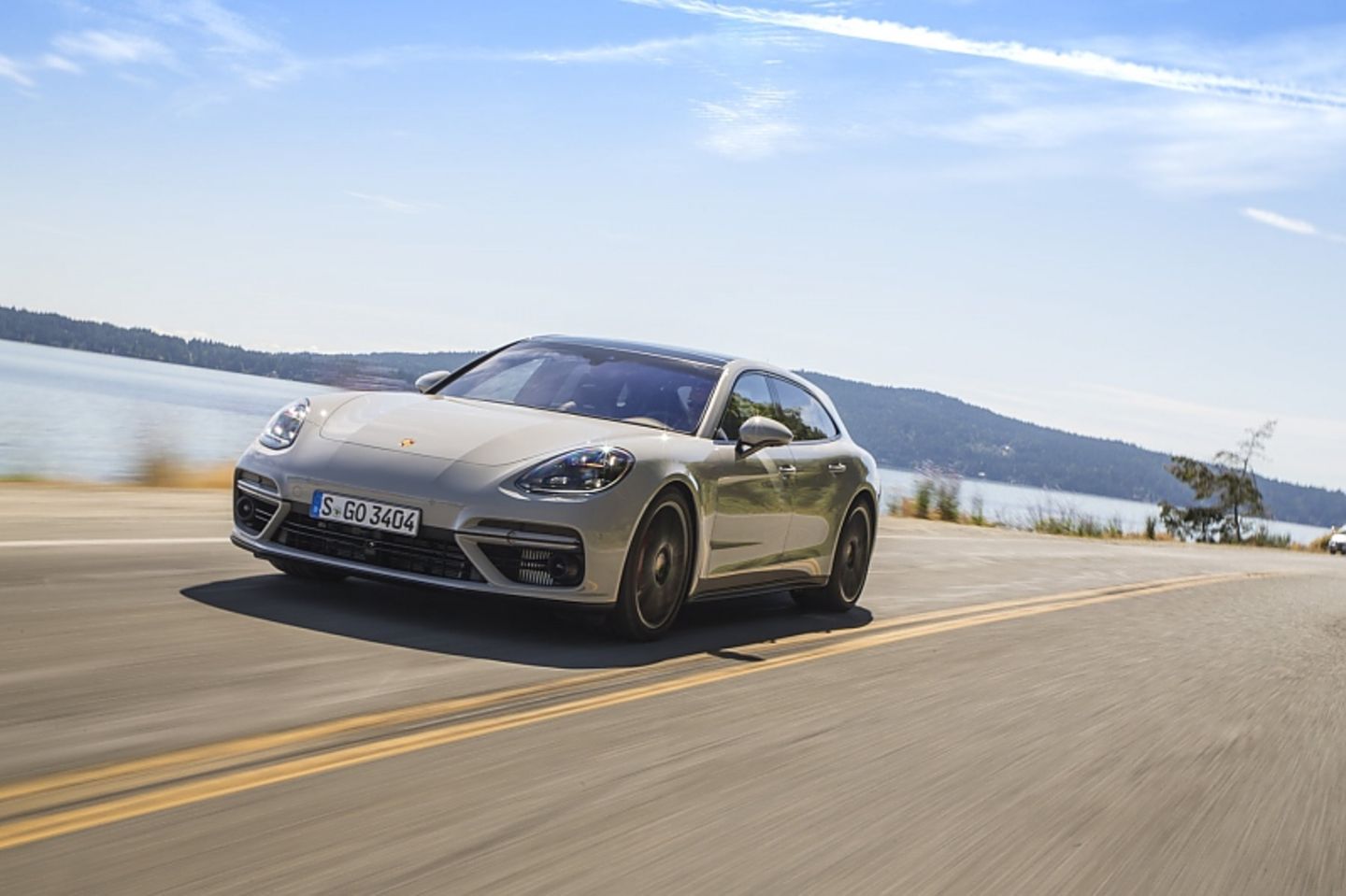 Porsche Panamera Sport Turismo Turbo - 304 km/h schnell Porsche Panamera Sport Turismo Turbo - 304 km/h schnell