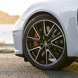 Porsche Panamera Sport Turismo Turbo - rollt auf 20-Zöllern