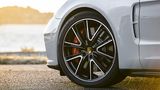 Porsche Panamera Sport Turismo Turbo - rollt auf 20-Zöllern