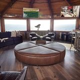 Ein Raum bietet eine Rund-Um-Sicht von 360 Grad.