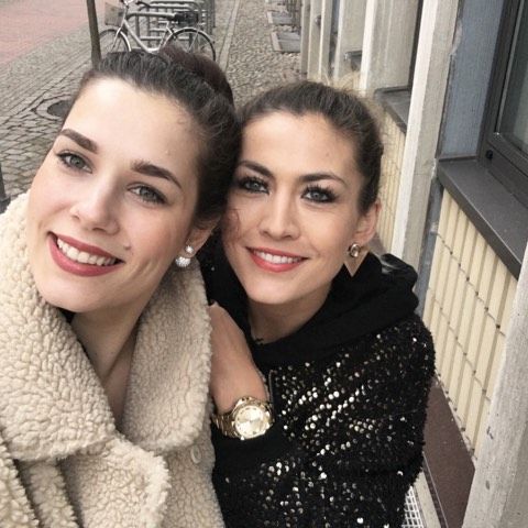 Fiona Erdmann (r.) und ihre gute Freundin Tara Wittwer