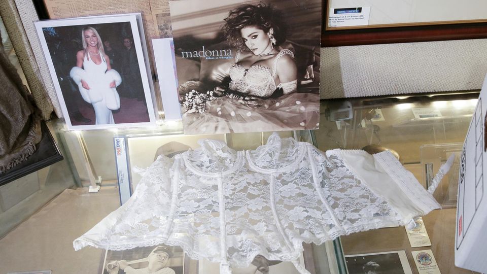 Madonna Auktion Madonna Auktion