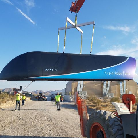 Erster Prototyp von Elon Musks "Hyperloop"