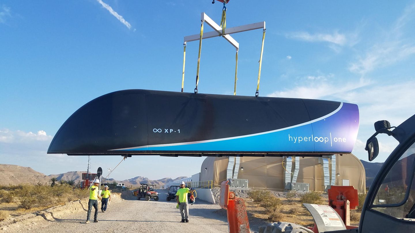 Erster Prototyp von Elon Musks "Hyperloop"