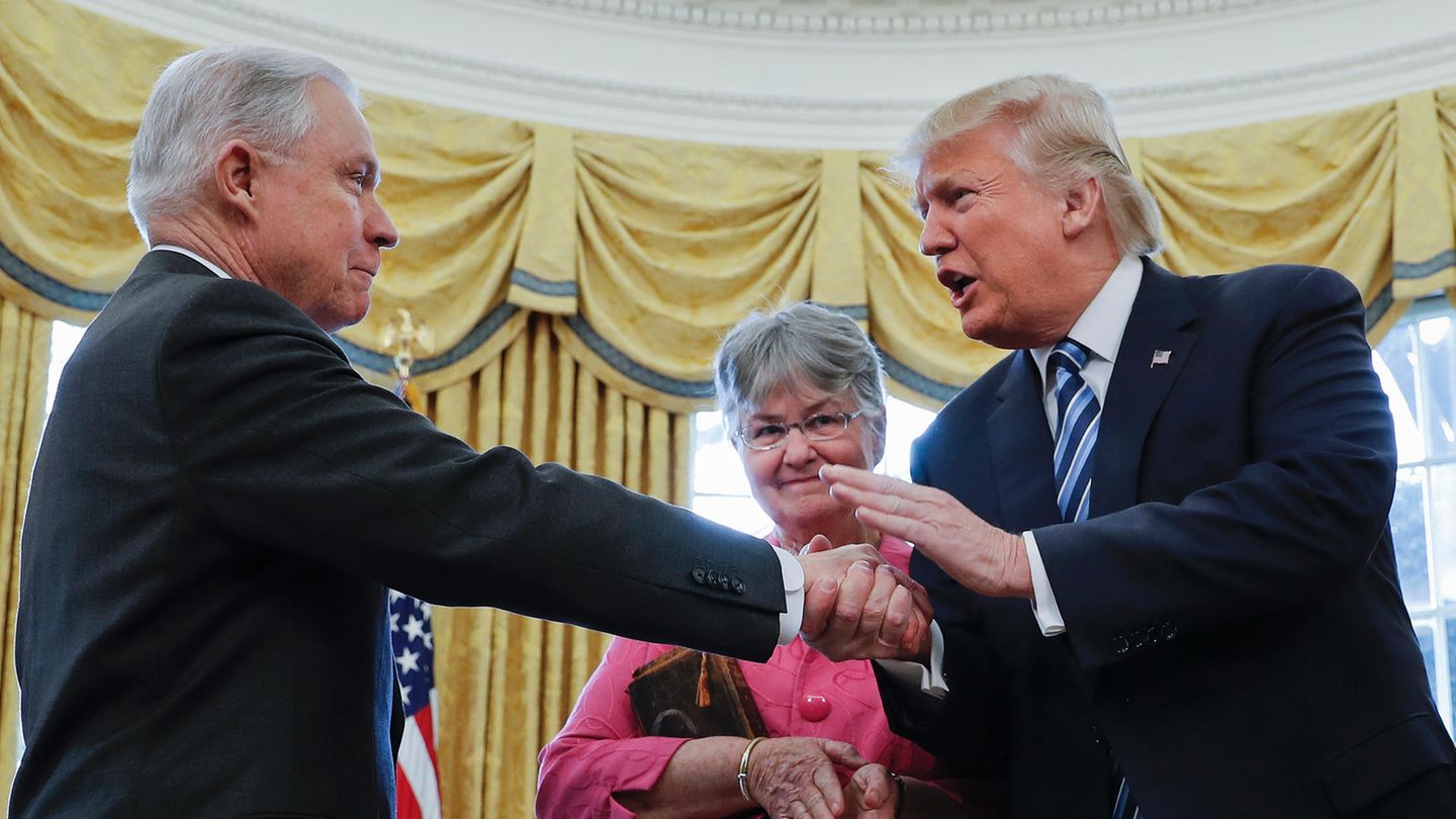 Donald Trump und Jeff Sessions