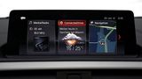 Das Infotainment hat die neue Kachel-Optik
