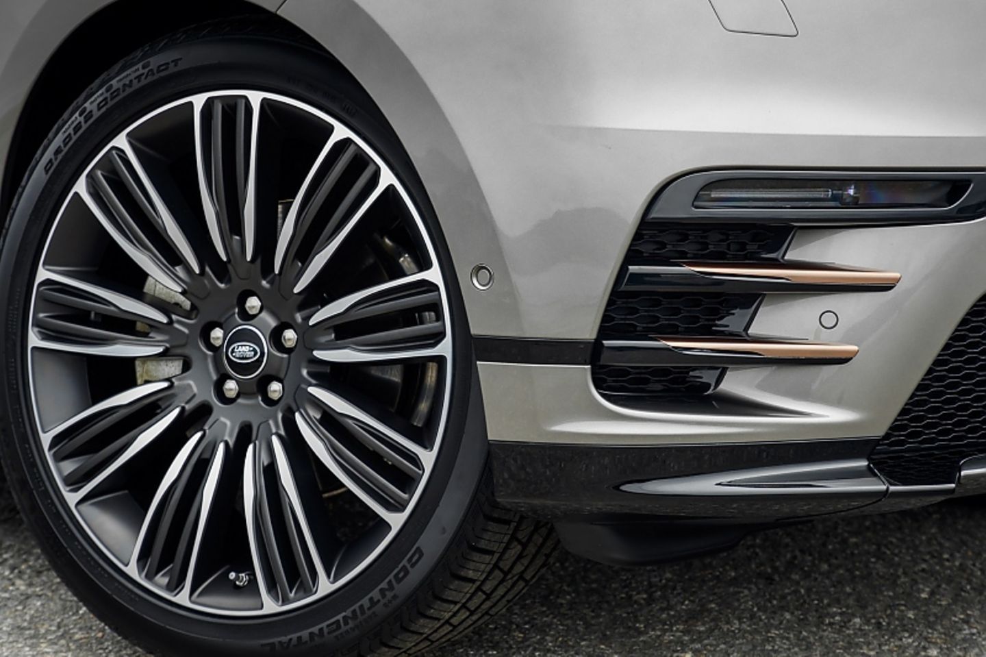 Range Rover Velar First Edition P380