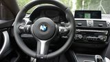 Das typische BMW-Cockpit blieb nach dem Facelift nahezu unverändert