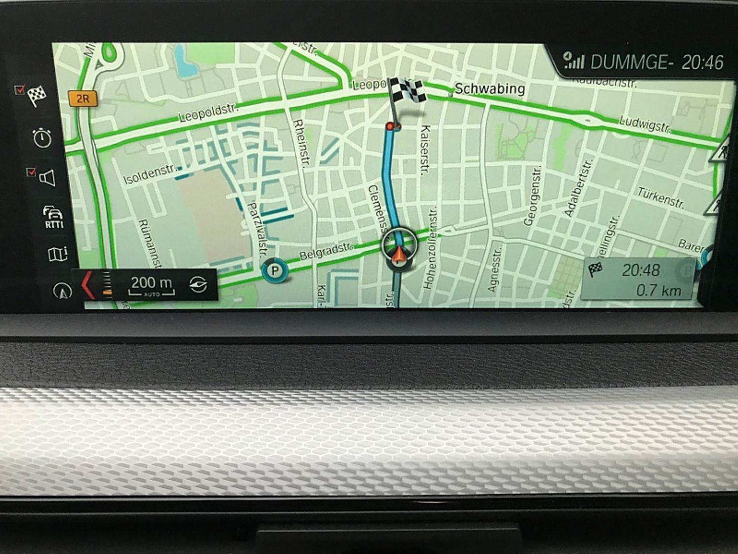 Das System zeigt jetzt auch in der 4er Reihe freie Parkplätze an