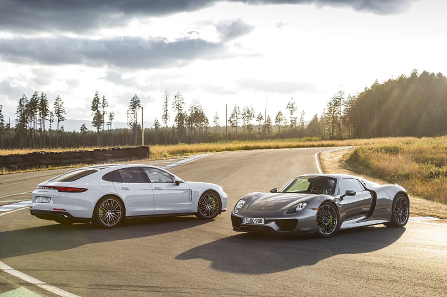 Porsche Panamera Turbo S E-Hybrid - technisch eng mit dem 918er verwandt