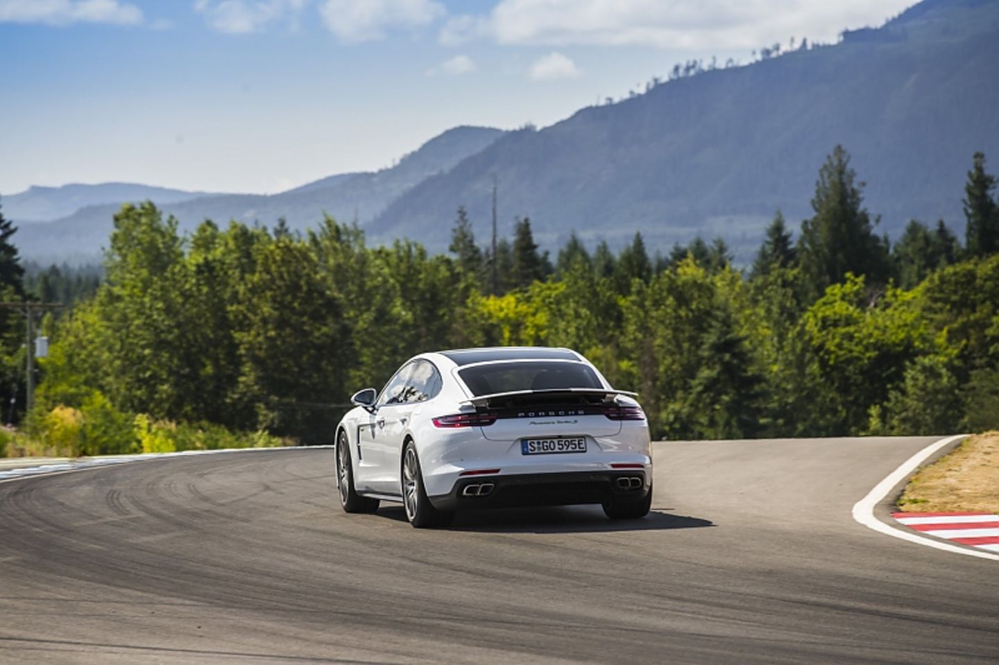 Porsche Panamera Turbo S E-Hybrid