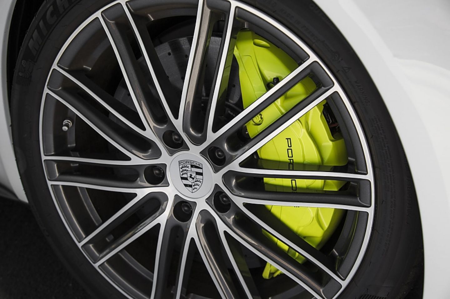 Porsche Panamera Turbo S E-Hybrid