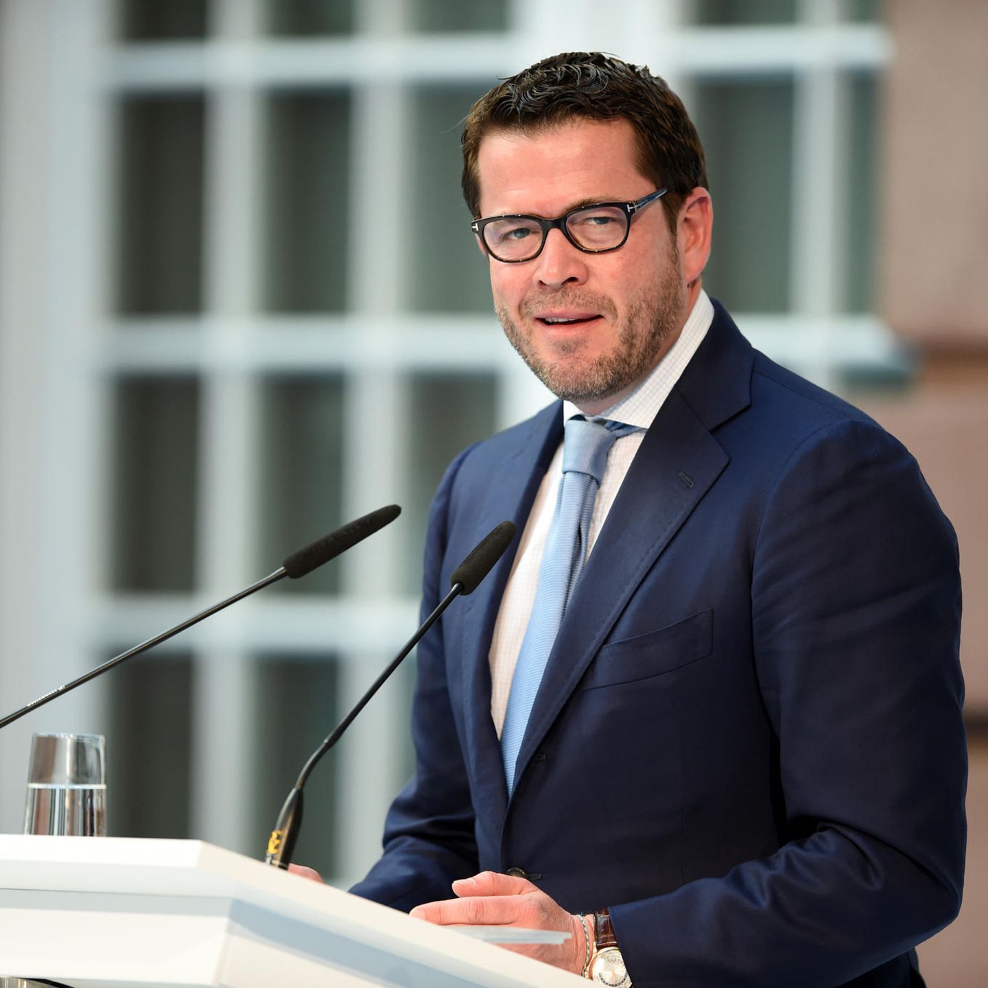 Karl-Theodor zu Guttenberg feiert sein Comeback - schon wieder | STERN.de