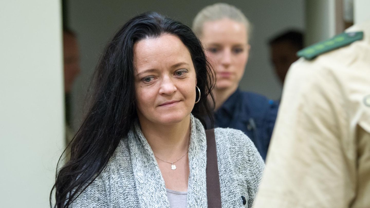 Beate Zschäpe am zweiten Tag des Plädoyers der Bundesstaatsanwaltschaft