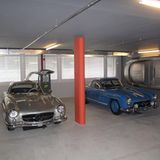 Adrian Gattiker und sein Mercedes 300 SL bayrisch-blau