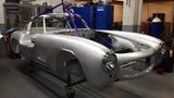 Adrian Gattiker und sein Mercedes 300 SL bayrisch-blau