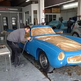 Adrian Gattiker und sein Mercedes 300 SL bayrisch-blau