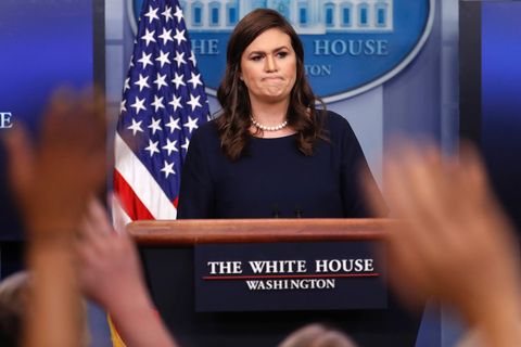 Sarah Huckabee Sanders, Donald Trumps neue Sprecherin, hält ein Briefing ab