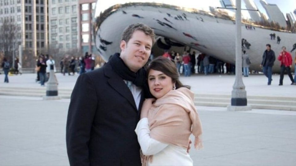 Transsexualität: Lucia Lucas in Wuppertal mit ihrer Ehefrau Ariana. Mit 17 begegnete diese dem 22-Jährigen mit dem markanten Kinn und den starken Oberarmen. 2009 heirateten sie in Chicago Lucia Lucas in Wuppertal mit ihrer Ehefrau Ariana. Mit 17 begegnete diese dem 22-Jährigen mit dem markanten Kinn und den starken Oberarmen. 2009 heirateten sie in Chicago