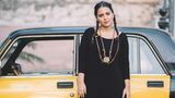 Ranin Elgaby ist in gleich drei Ländern zuhause: Russland, Syrien und Ägypten. Als freie Modejournalistin und Bloggerin bereist sie die Welt und zeigt ihren fast 80.000 Instagram-Followern, woher sie ihre Inspiration bezieht