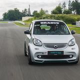 Das Smart Brabus Renn-Taxi hat rund 125 PS