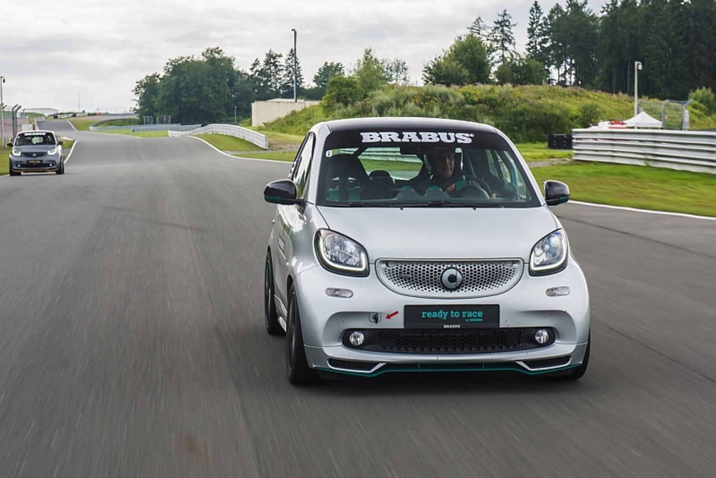 Das Smart Brabus Renn-Taxi hat rund 125 PS