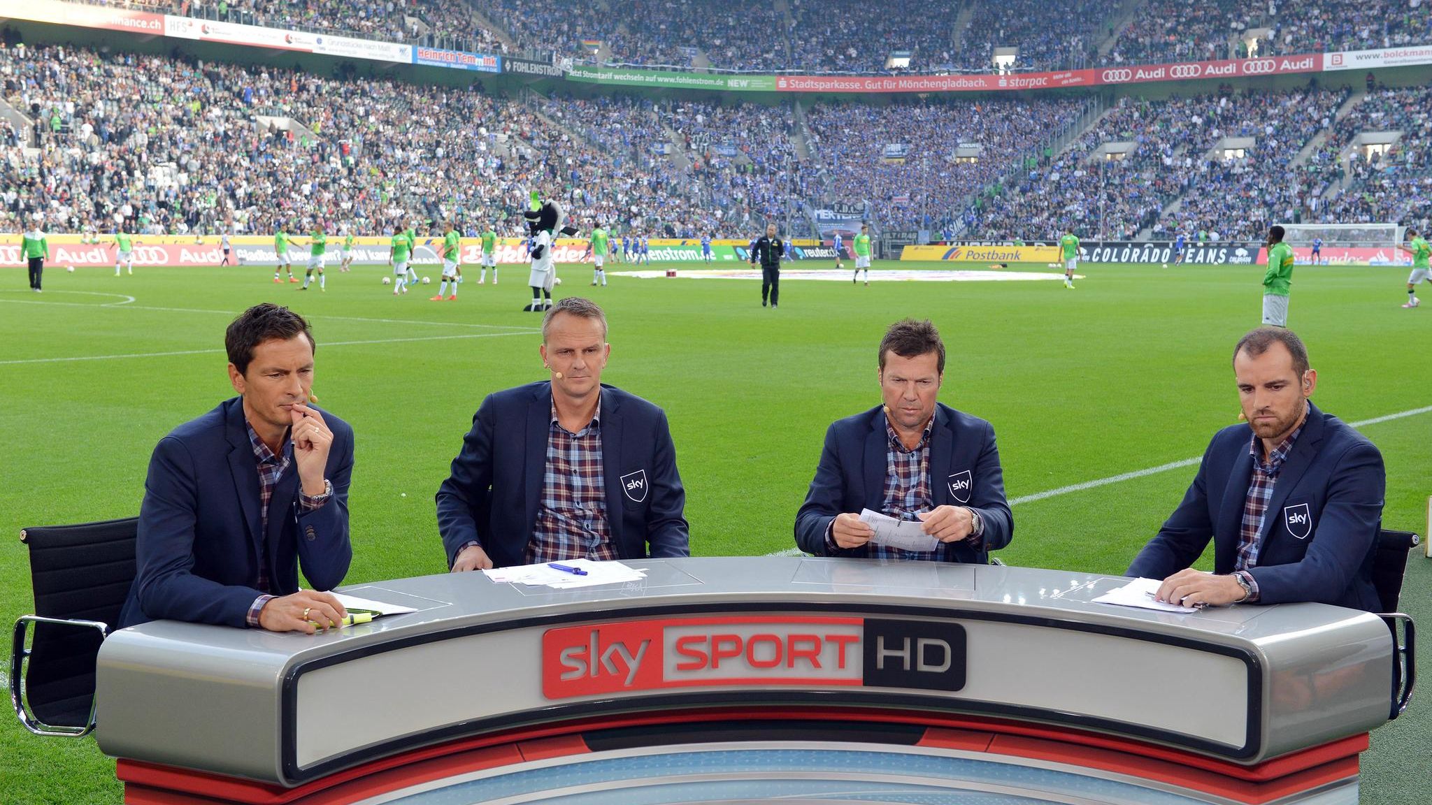 Sky Sender zieht Moderatoren aus Bundesliga-Stadien ab und erntet Shitstorm STERN.de