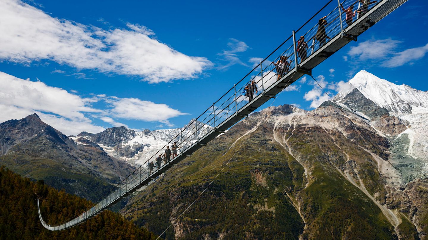 Die neue Brücke komplementiert eine zweitägige Wanderstrecke auf dem Europaweg zwischen Grächen und Zermatt.