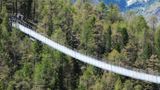 Die Brücke ist 494 Meter lang und bricht damit sämtliche Weltrekorde. 