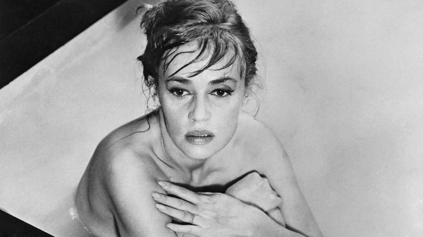 Schauspielerin Jeanne Moreau im Film "Eva" von Regisseur Joseph Losey