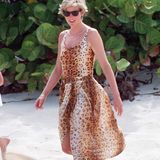 Prinzessin Diana zeigt sich sexy im Badeanzug oder Bikini