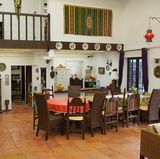 Der Wohnbereich im "Sommerhaus der Stars"