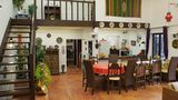 Der Wohnbereich im "Sommerhaus der Stars"