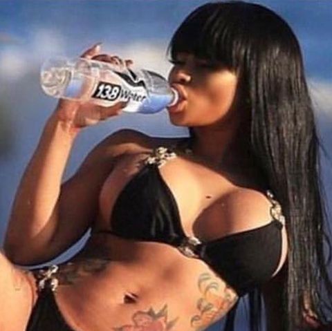 Selbstironische Instagramerin: Celeste Barber ist die beste Antwort auf peinliche Star-Fotos