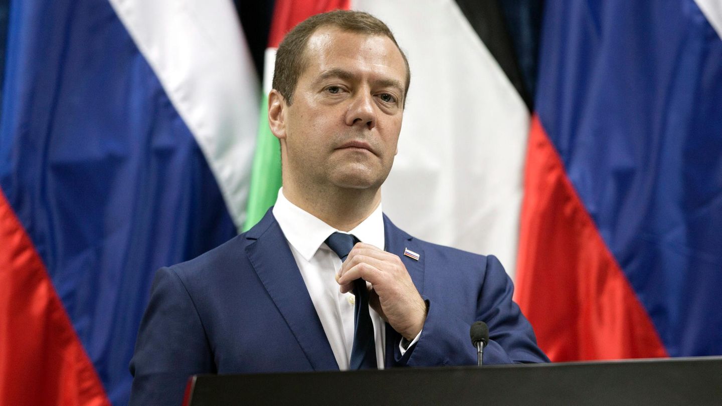US-Sanktionen gegen Russland: Der russische Ministerpräsident Dmitri Medwedew spricht von einem "Handelskrieg".