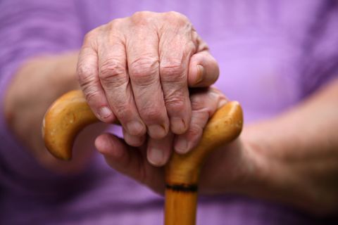 Brandenburg: Fünf Monate lang musste eine 84-Jährige sich quälen (Symbolbild)