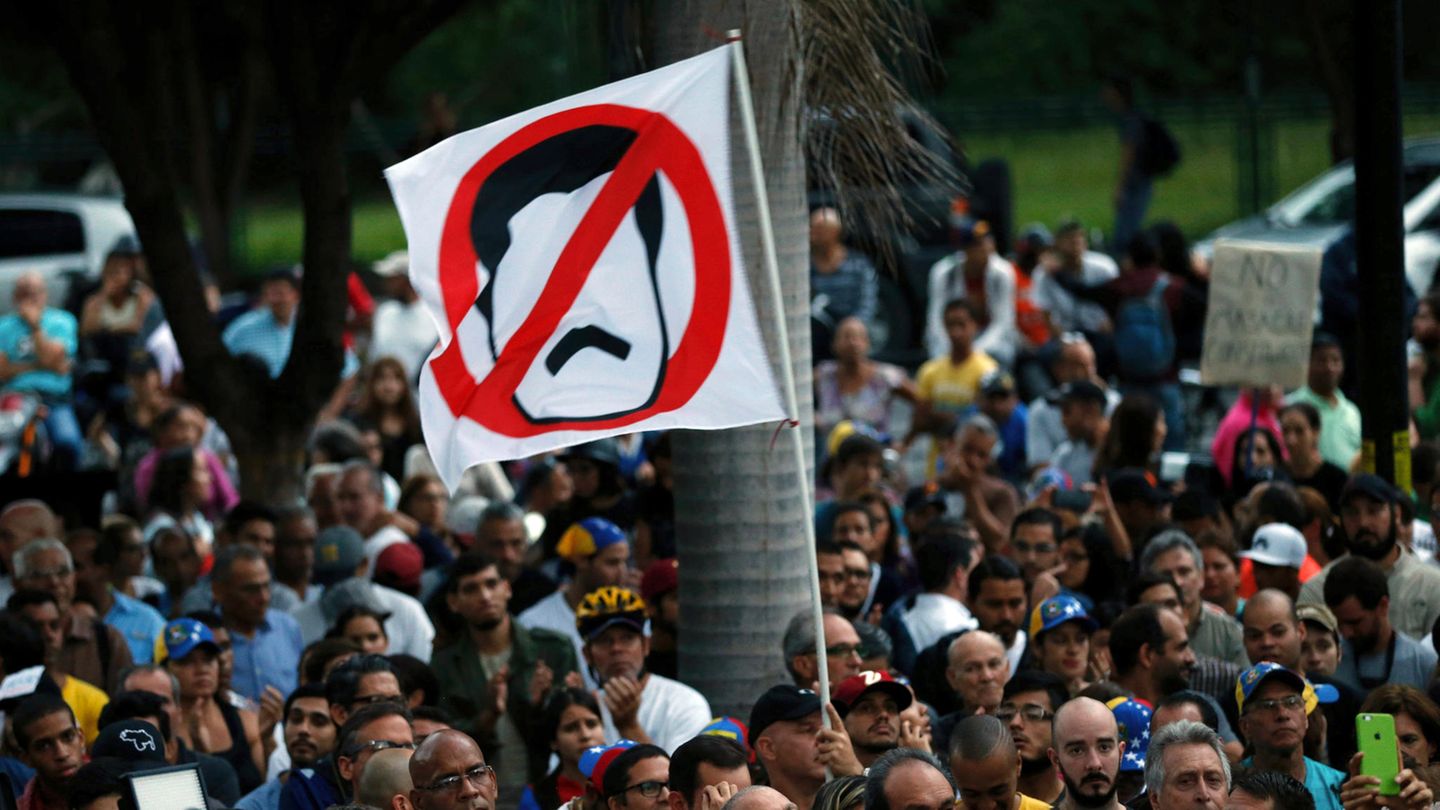 Die Stimmung in Venezuela bleibt nach der umstrittenen Wahl vergangenes Wochenende angespannt