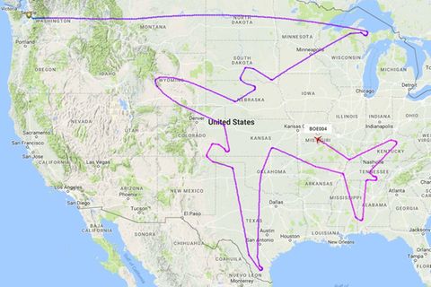 Das Abbild der Route nach 13 Stunden Flugzeit auf flightradar24.com: Die Reise der Boeing 787 begann in Seattle im Nordwesten der USA.