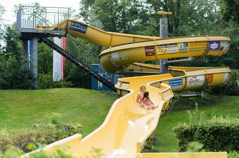 Wasserrutsche im Freibad in Münsingen