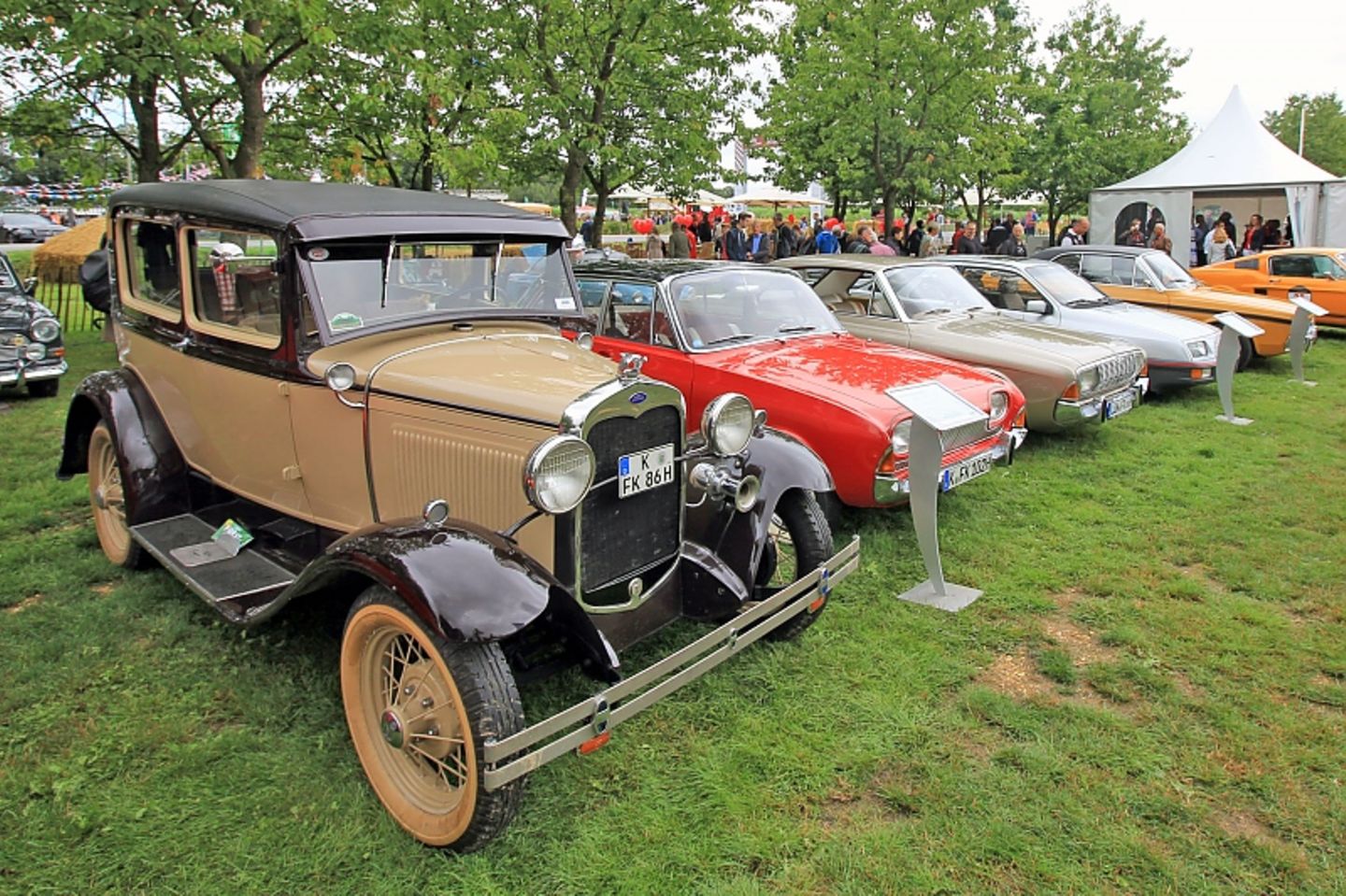 Ford zeigt bei den Classic Days auf Schloss Dyck rund ein Dutzend automobiler Raritäten.