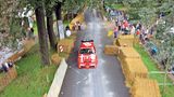 Im Renntempo geht es über die Rennstrecke bei den Classic Days.