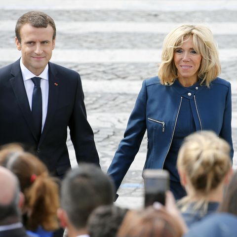 Franzosen unterzeichnen Petition gegen Status von Brigitte Macron