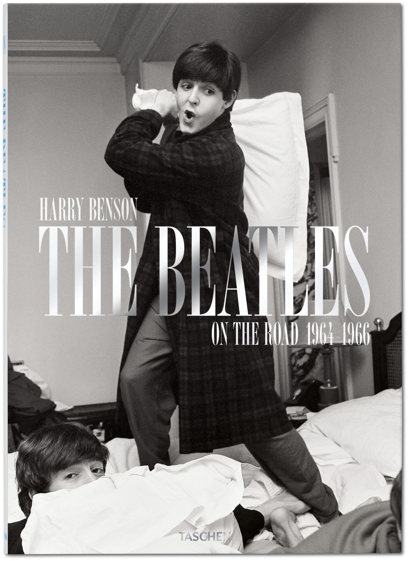 Harry Benson: "The Beatles. On The Road 1964-1966" ist im Taschen Verlag erschienen und kostet 29,99 Euro.