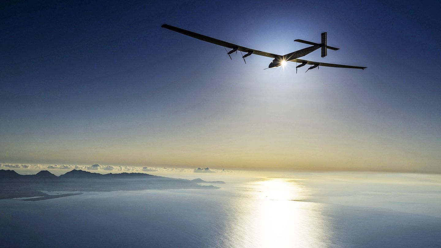Solar Impulse 2